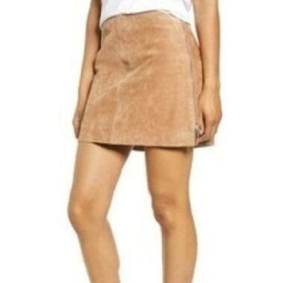 Blank NYC Suede Leather Side Zip Skirt NWOT - Picture 2 of 10